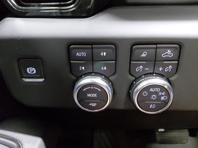 2025 GMC Sierra 3500 HD AT4