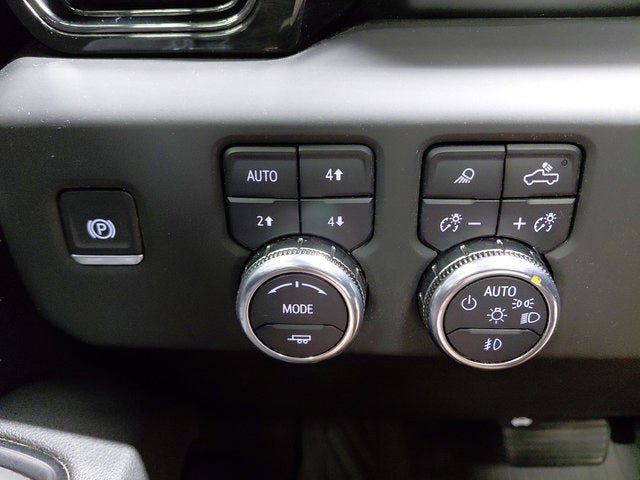 2025 GMC Sierra 3500 HD AT4