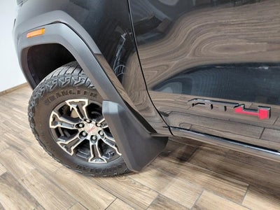 2023 GMC Canyon AT4