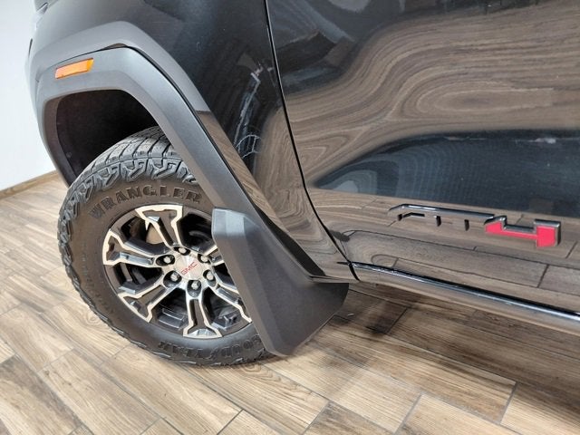 2023 GMC Canyon AT4