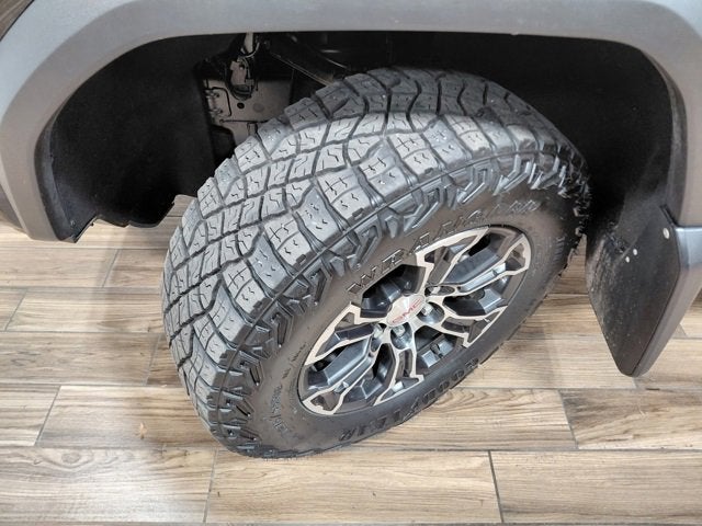 2023 GMC Canyon AT4
