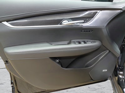 2024 Cadillac XT6 Sport
