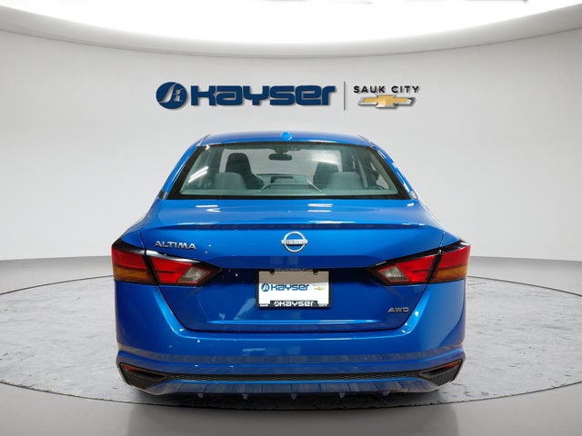 2025 Nissan Altima SV