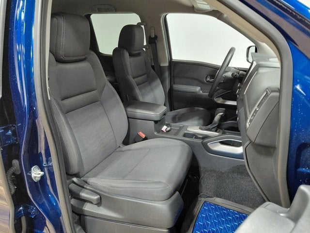 2022 Nissan Frontier Crew Cab SV 4x4