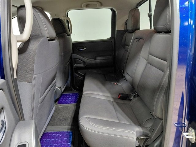 2022 Nissan Frontier Crew Cab SV 4x4