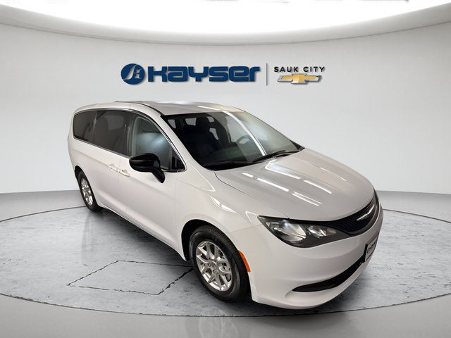 2024 Chrysler Voyager LX