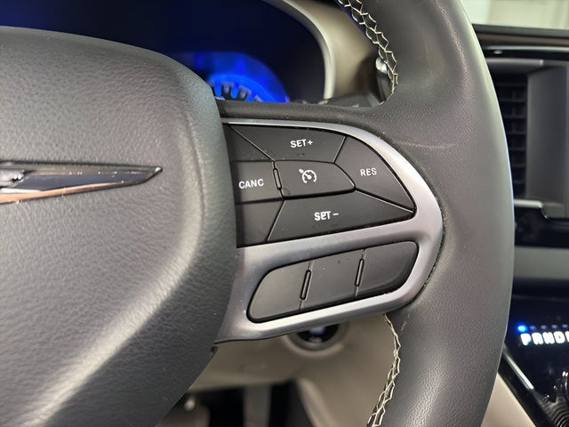 2024 Chrysler Voyager LX