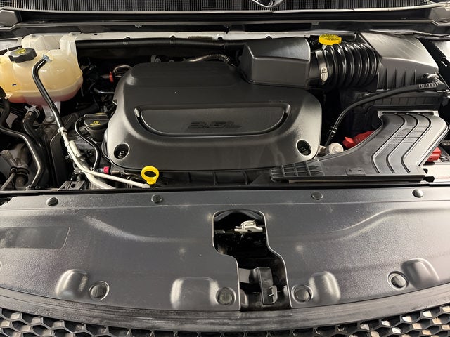 2024 Chrysler Voyager LX