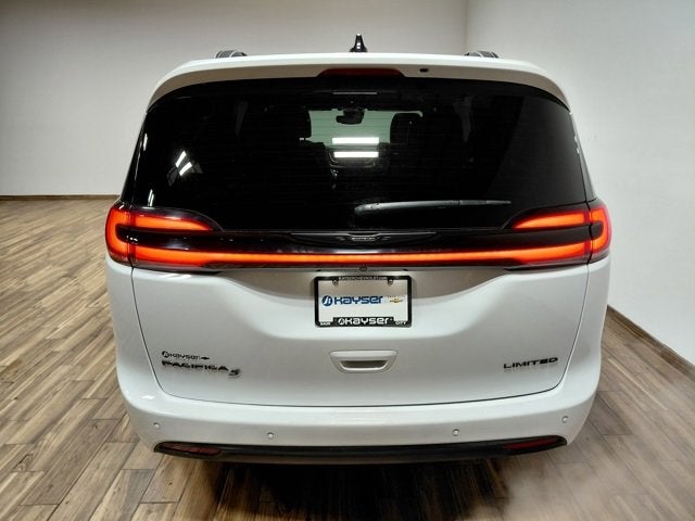 2025 Chrysler Pacifica Limited