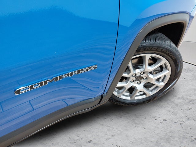 2025 Jeep Compass Limited - Photo 12