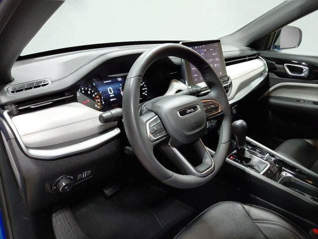 2025 Jeep Compass Limited - Photo 23