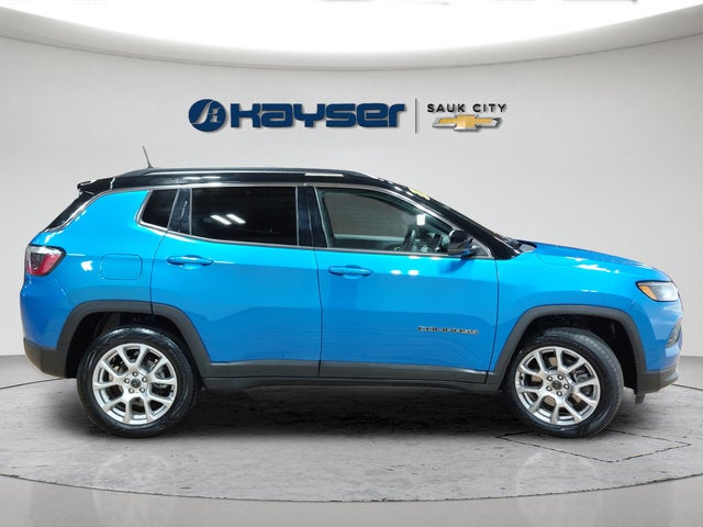 2025 Jeep Compass Limited - Photo 8