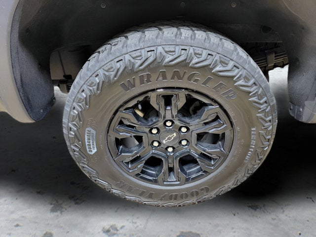2023 Chevrolet Silverado 1500 ZR2