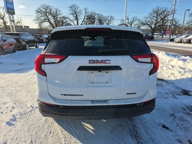 2024 GMC Terrain SLT