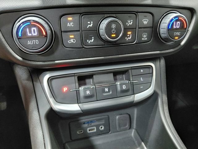 2024 GMC Terrain SLT - Photo 31