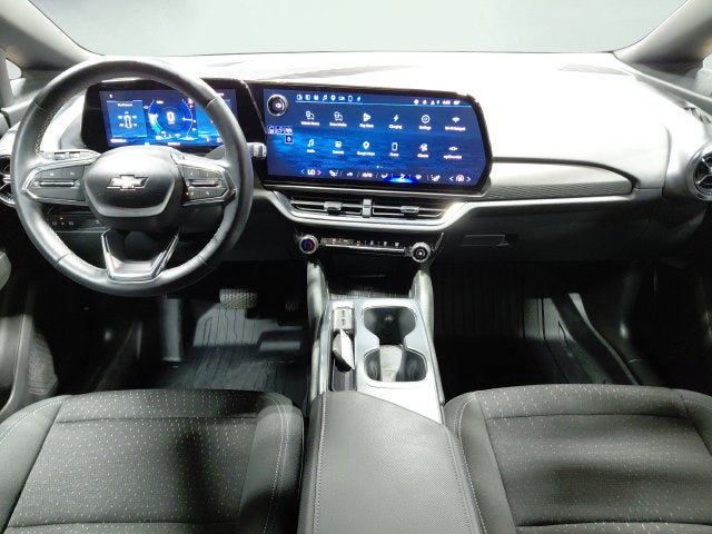 2025 Chevrolet Equinox EV LT - Photo 20