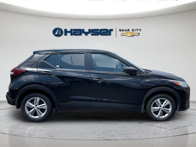 2024 Nissan Kicks S Xtronic CVT