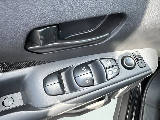 2024 Nissan Kicks S Xtronic CVT