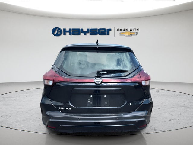 2024 Nissan Kicks S Xtronic CVT