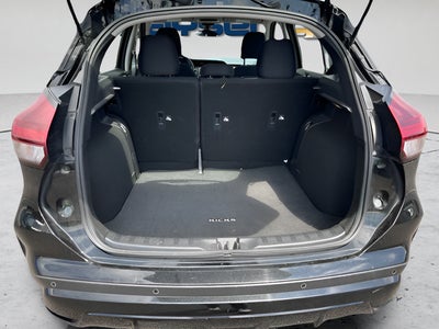 2024 Nissan Kicks S Xtronic CVT