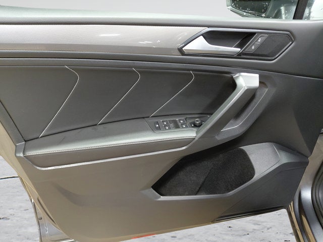 2022 Volkswagen Tiguan SE - Photo 22