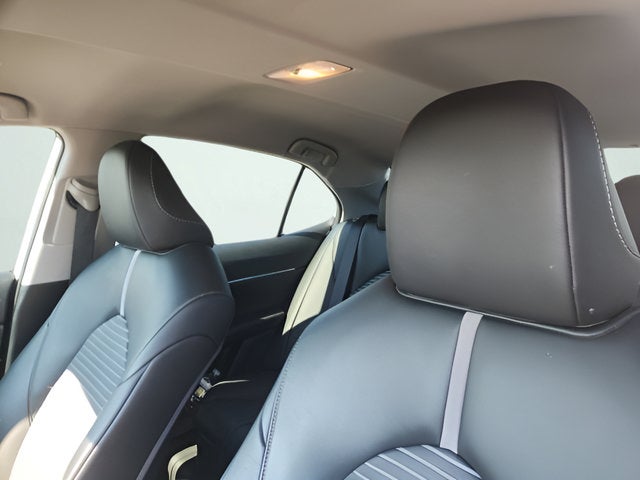 2023 Toyota Camry SE Nightshade Edition Hybrid