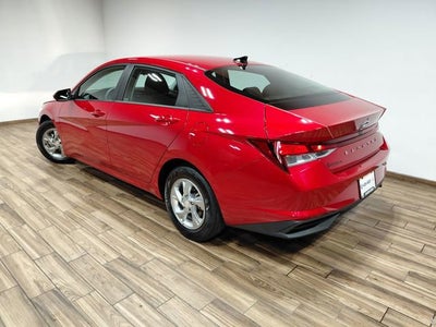 2022 Hyundai Elantra SE