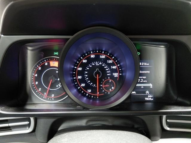 2022 Hyundai Elantra SE