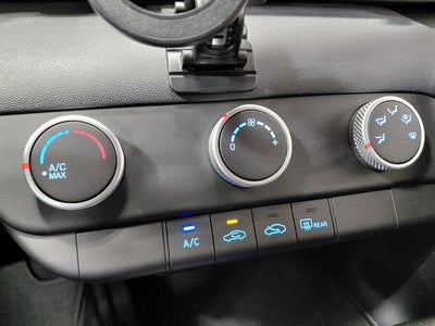 2022 Hyundai Elantra SE