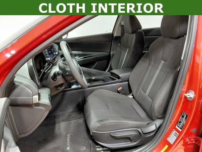 2022 Hyundai Elantra SE