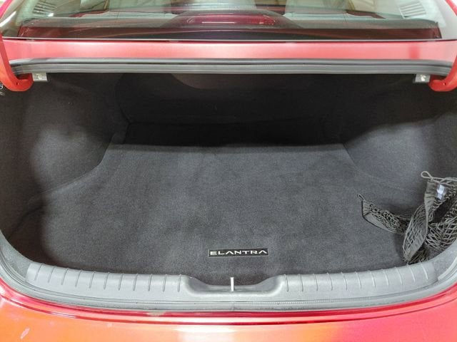 2022 Hyundai Elantra SE