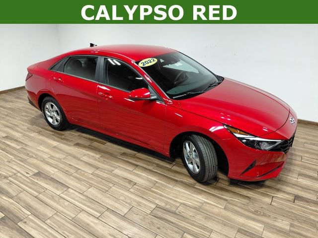 2022 Hyundai Elantra SE