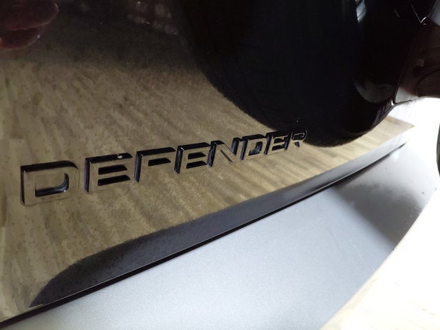 2025 Land Rover Defender S