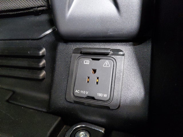 2025 Land Rover Defender S