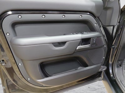 2025 Land Rover Defender S