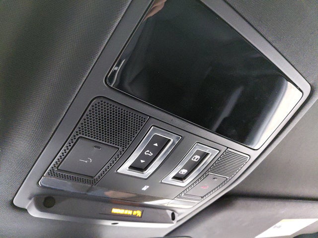 2025 Land Rover Defender S